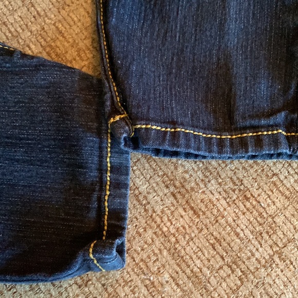 JamesJeans skinny leg, dark wash sz26 stretchy lightweight jeans in good conditn - Picture 3 of 9